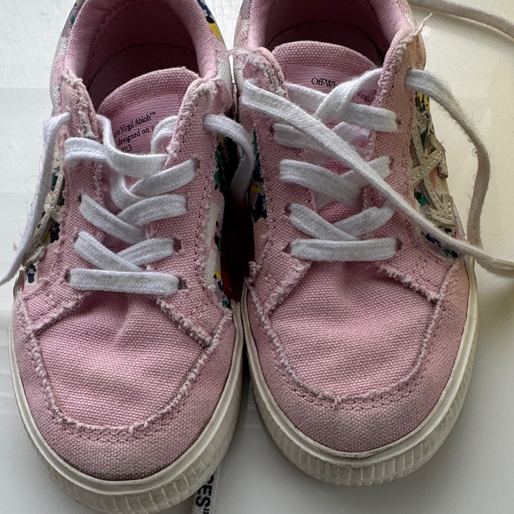 Off-White Vulcanized lace up Kids Pink Canvas Sneakers - Picture 5 of 13